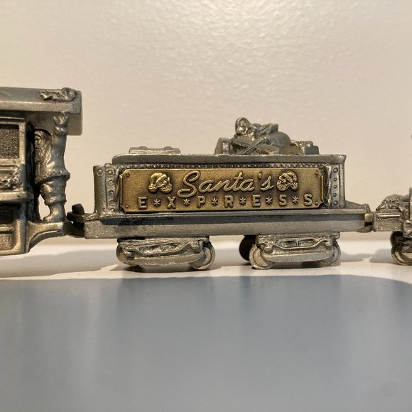 Collectable Fine Pewter Santa's Express Five piece Train - Picture 3 of 7